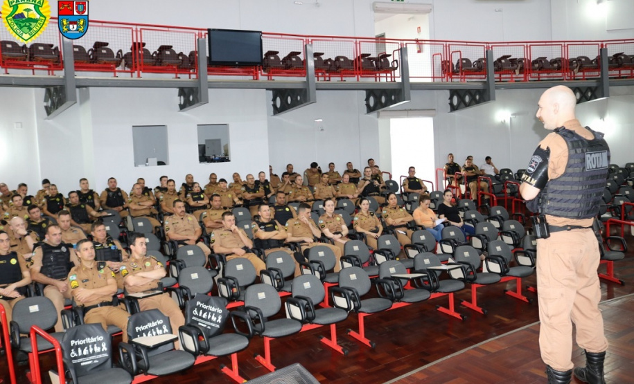 Policiais militares participam de instrução sobre procedimentos em local de crime e uso de força letal