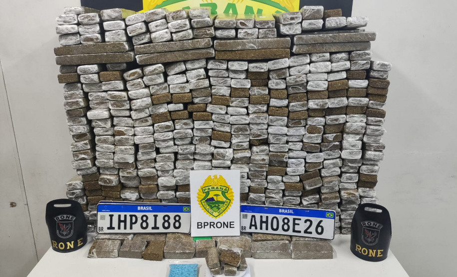 PM recupera veículos e apreende mais de 280 quilos de drogas em Curitiba
