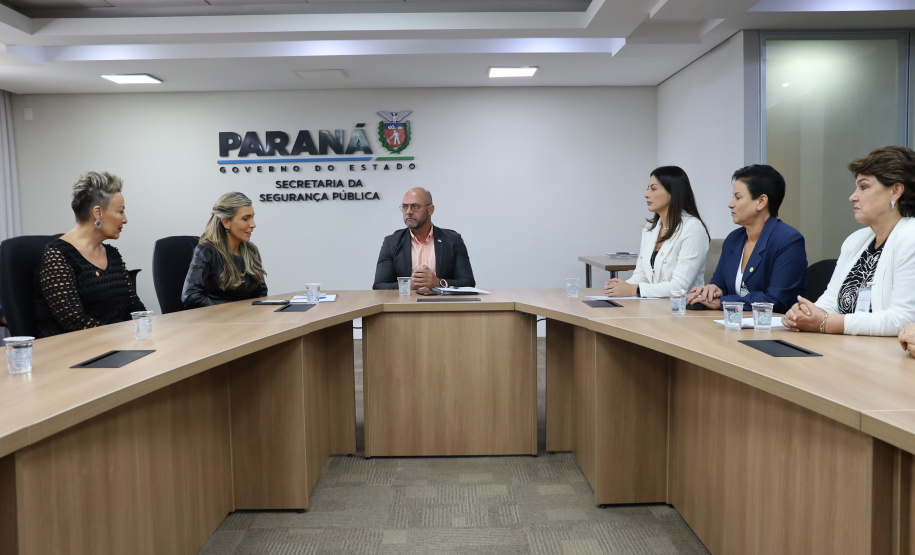 Secretário se reúne com Deputadas Estaduais para debater assuntos relacionado a segurança da Mulher