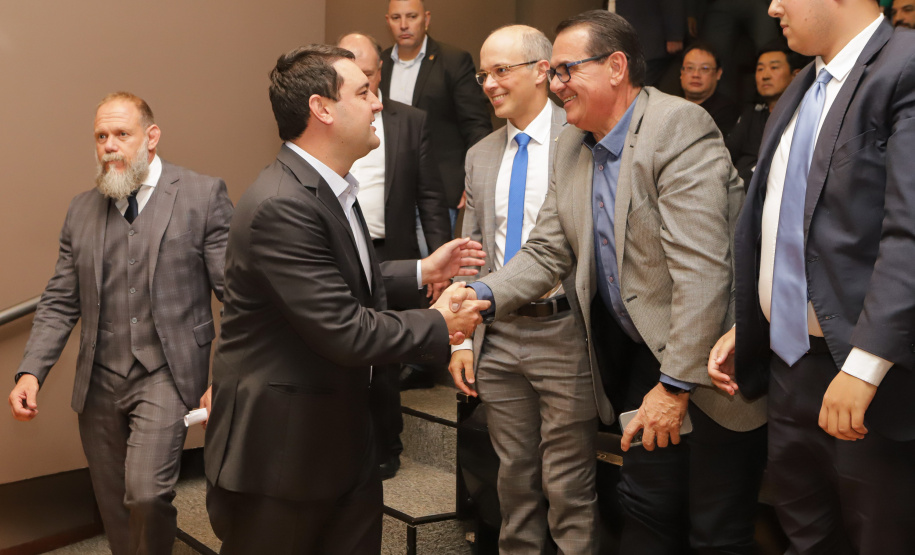 Governador comemora avanços na segurança pública em entrega de homenagens da Polícia Civil