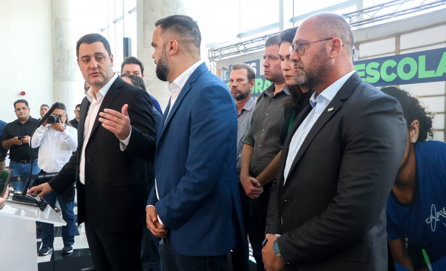 Governador anuncia pacote de ações de prevenção à violência nas escolas