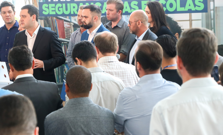 Governador anuncia pacote de ações de prevenção à violência nas escolas