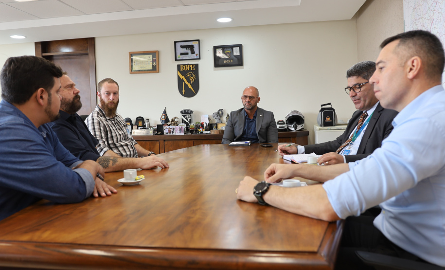 Secretário Hudson recebe membros do Departamento de Segurança da Comunidade Israelita do Paraná