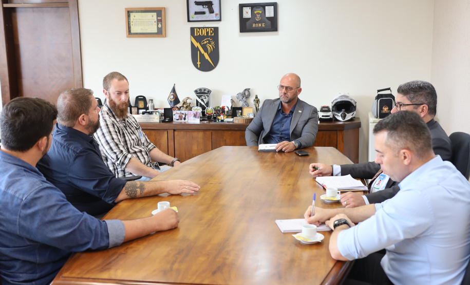 Secretário Hudson recebe membros do Departamento de Segurança da Comunidade Israelita do Paraná