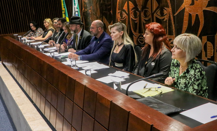 Secretário participa de audiência pública na Alep em homenagem ao Dia Estadual dos Consegs