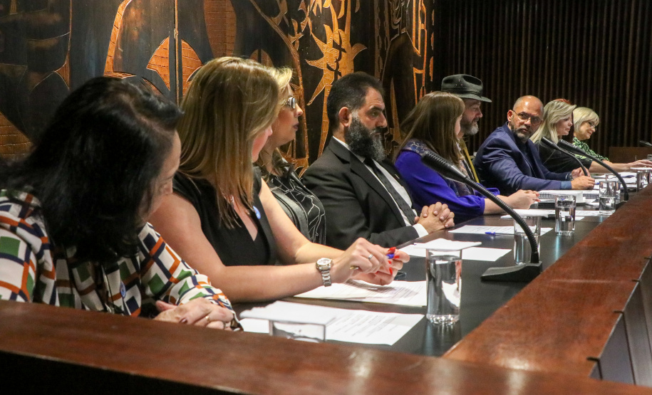 Secretário participa de audiência pública na Alep em homenagem ao Dia Estadual dos Consegs