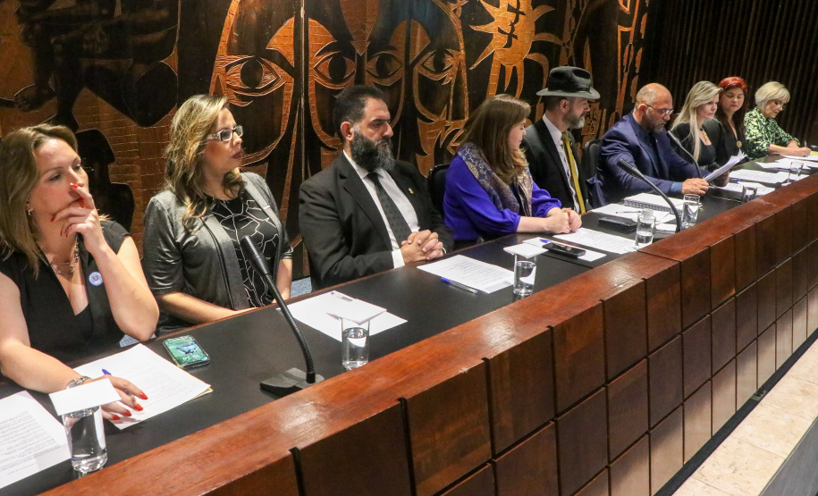 Secretário participa de audiência pública na Alep em homenagem ao Dia Estadual dos Consegs