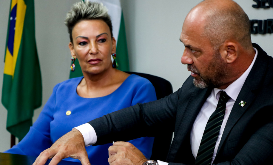 Secretário Hudson recebe a Deputada Estadual Cloara Pinheiro