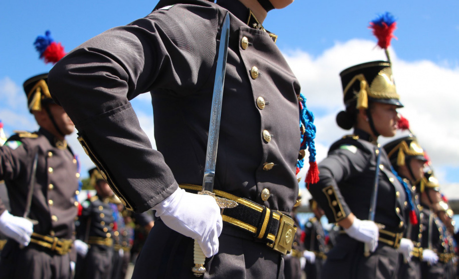 Polícia Militar do Paraná realiza o tradicional Desfile de Tiradentes