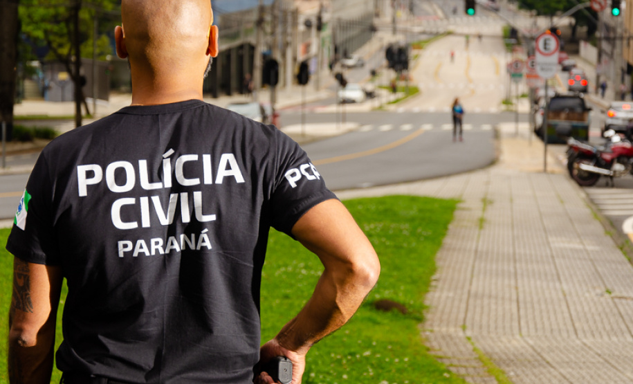 PCPR e PMPR prendem dois homens por tráfico de drogas em Curitiba