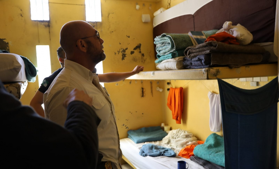 Secretário Hudson faz visita técnica em duas unidades prisionais no interior do Estado