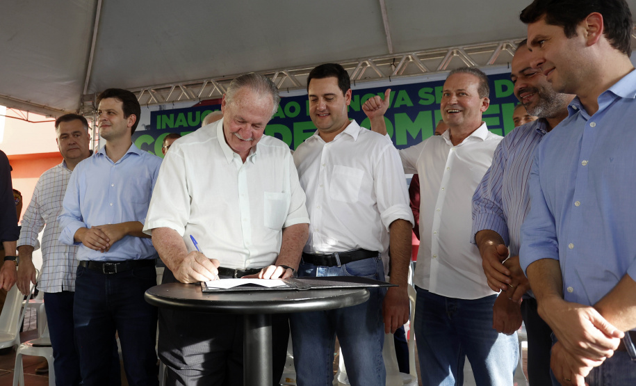 Governador inaugura sede do Corpo de Bombeiros e libera novos investimentos para Ivaiporã