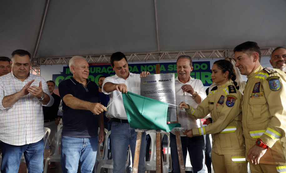 Governador inaugura sede do Corpo de Bombeiros e libera novos investimentos para Ivaiporã