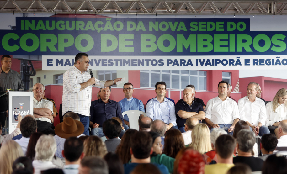 Governador inaugura sede do Corpo de Bombeiros e libera novos investimentos para Ivaiporã