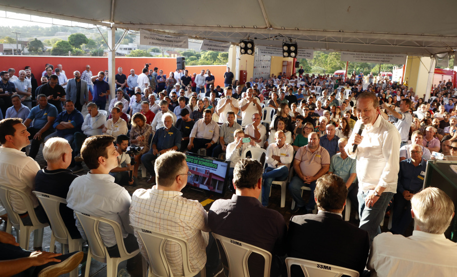 Governador inaugura sede do Corpo de Bombeiros e libera novos investimentos para Ivaiporã