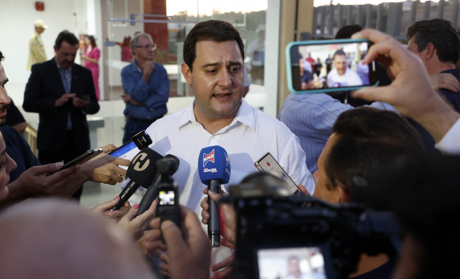 Governador inaugura sede do Corpo de Bombeiros e libera novos investimentos para Ivaiporã