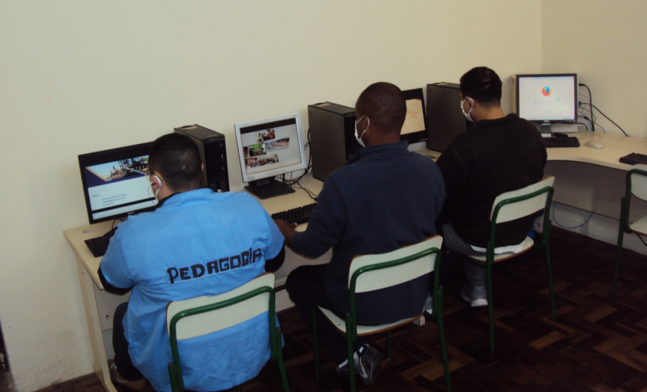 Estado planeja implantação de cursos de tecnologia no sistema prisional