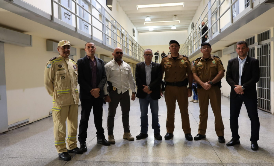 Secretário Hudson faz visita técnica em duas unidades prisionais no interior do Estado