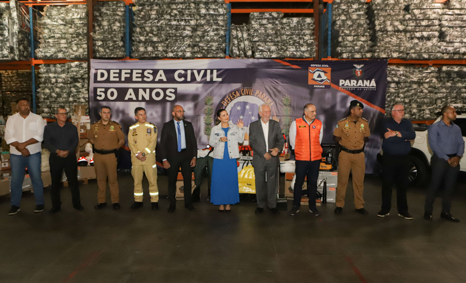 Piana entrega equipamentos para Bombeiros e "kits de resposta" a eventos climáticos para cidades