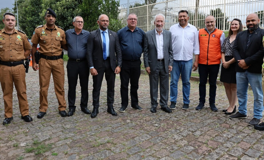 Piana entrega equipamentos para Bombeiros e "kits de resposta" a eventos climáticos para cidades