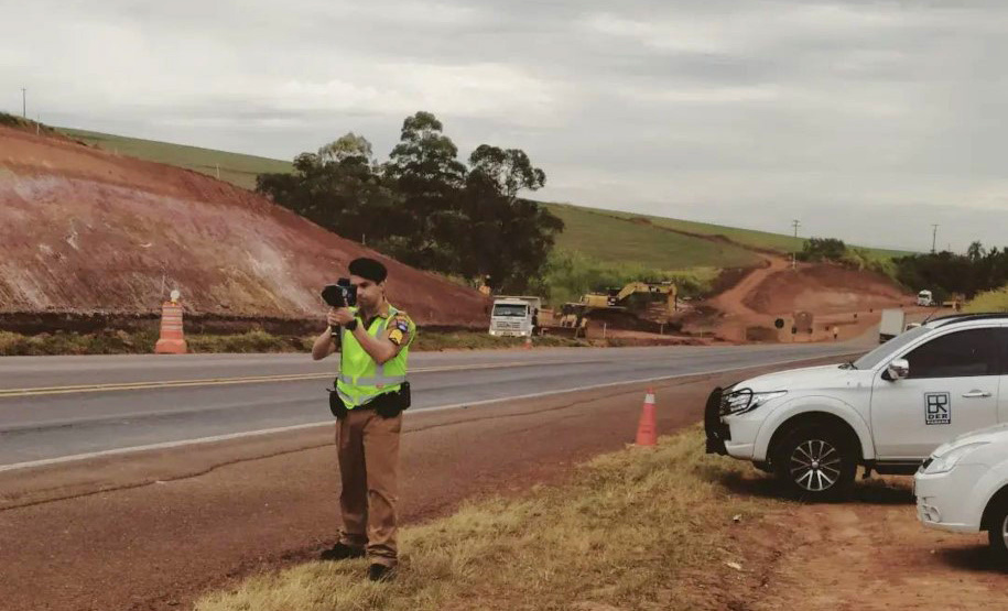 Governo amplia fiscalização por radares portáteis nas rodovias estaduais para reduzir acidentes