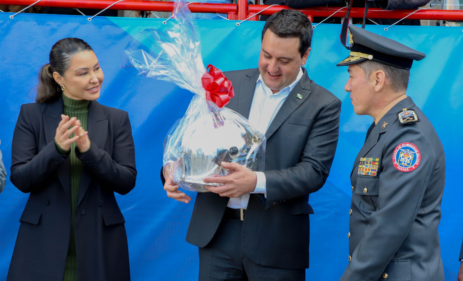 Na maior contratação em dez anos, 419 bombeiros se formam para atuar em todo o Paraná