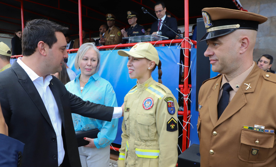 Na maior contratação em dez anos, 419 bombeiros se formam para atuar em todo o Paraná