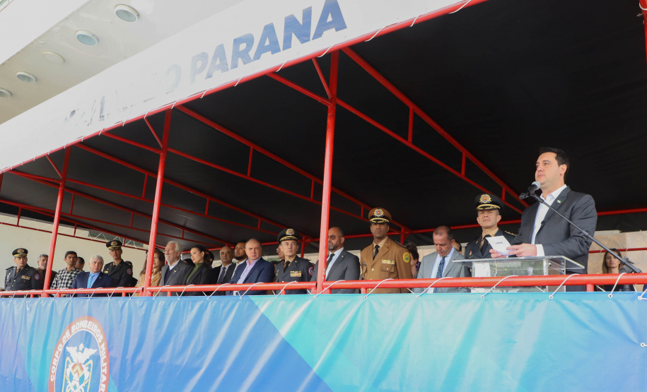 Na maior contratação em dez anos, 419 bombeiros se formam para atuar em todo o Paraná