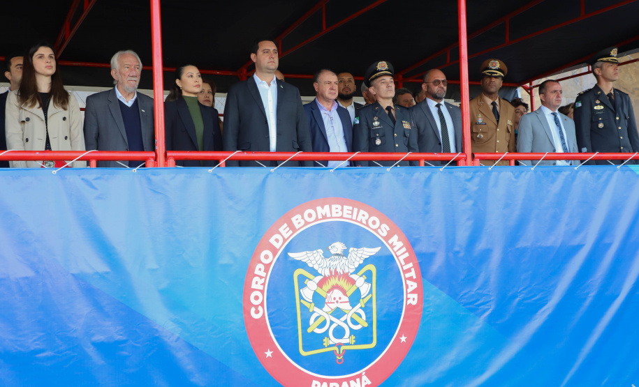 Na maior contratação em dez anos, 419 bombeiros se formam para atuar em todo o Paraná
