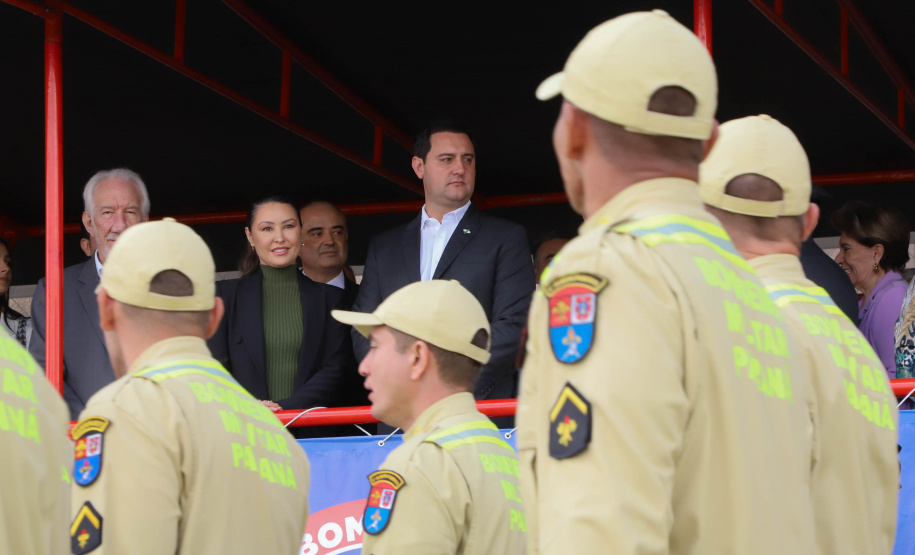 Na maior contratação em dez anos, 419 bombeiros se formam para atuar em todo o Paraná