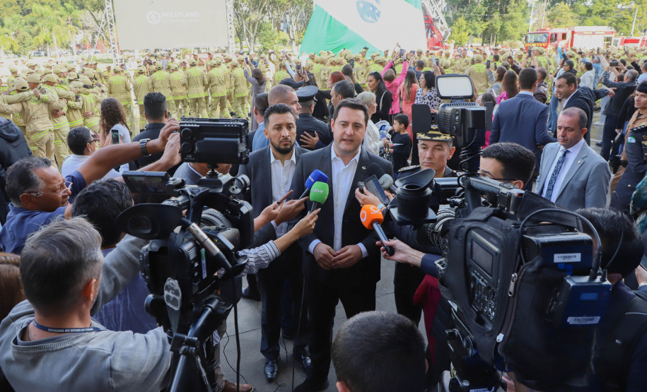 Na maior contratação em dez anos, 419 bombeiros se formam para atuar em todo o Paraná