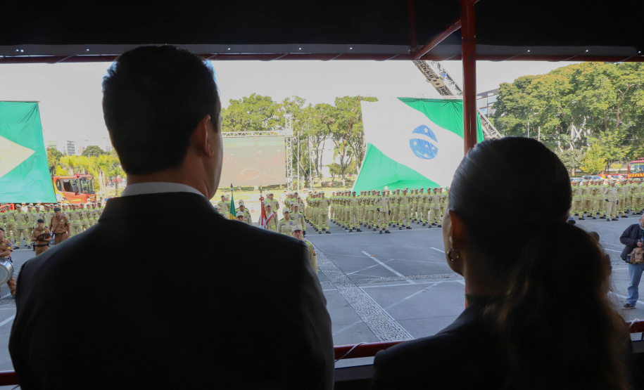 Na maior contratação em dez anos, 419 bombeiros se formam para atuar em todo o Paraná