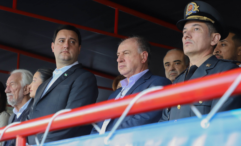 Na maior contratação em dez anos, 419 bombeiros se formam para atuar em todo o Paraná