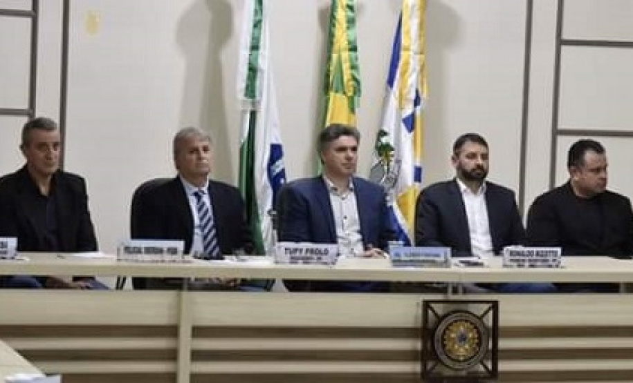 Policiais penais de Francisco Beltrão são homenageados pela Câmara de Vereadores