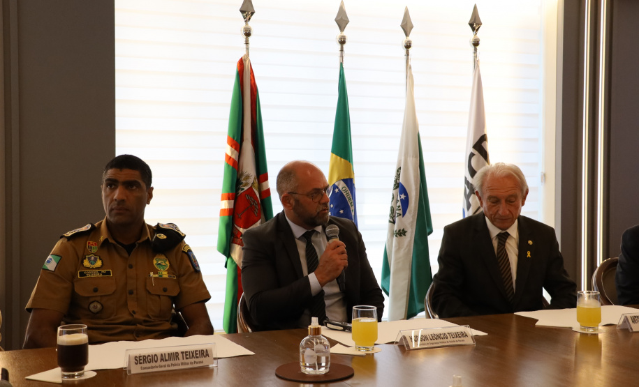 Segurança Pública se reúne com presidência da Associação Comercial do Paraná