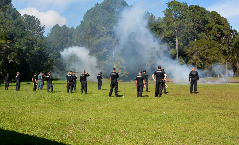 40 policiais penais se formam no Curso de Instrutor de Técnicas não Letais