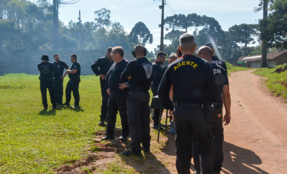 40 policiais penais se formam no Curso de Instrutor de Técnicas não Letais
