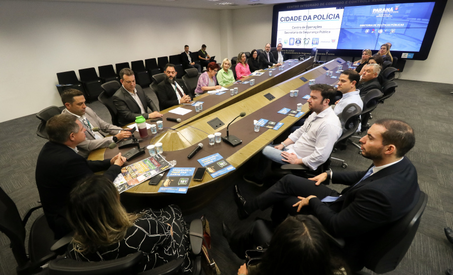 Sesp recebe representantes de Conselhos de Segurança de bairros de Curitiba