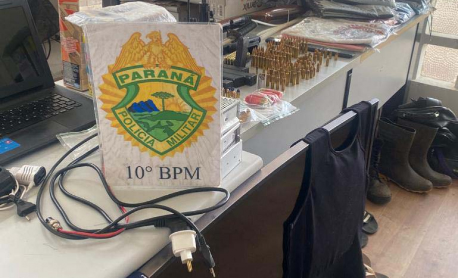 Polícia Militar prende foragido da Justiça e apreende armas e munições em Apucarana