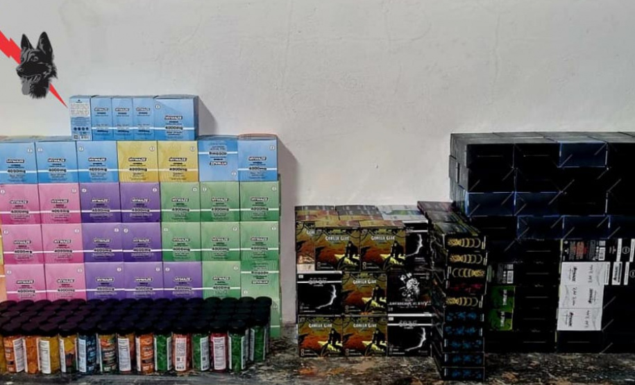 PM apreende 1,6 mil cigarros eletrônicos e centenas de outros produtos em abordagem a ônibus