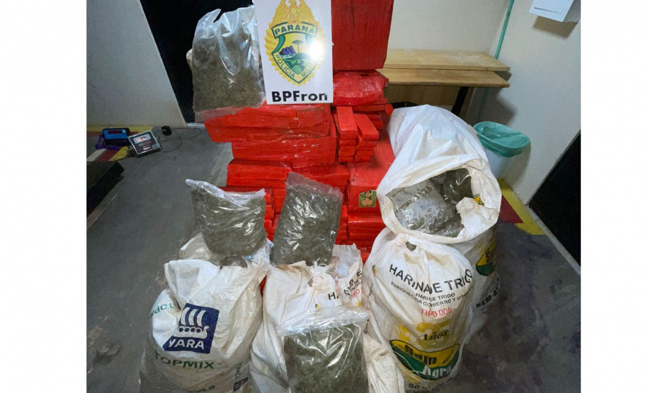 Polícias Militar e Federal apreendem mais de 600 quilos de droga em Guaíra