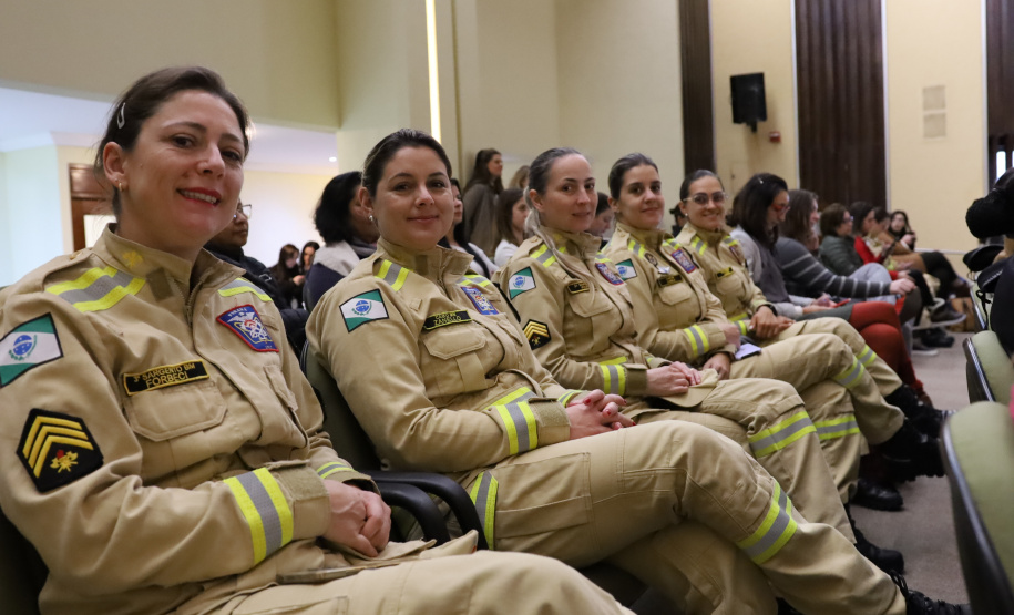 Para reduzir a violência doméstica e feminicídio, Paraná lança Programa Mulher Segura