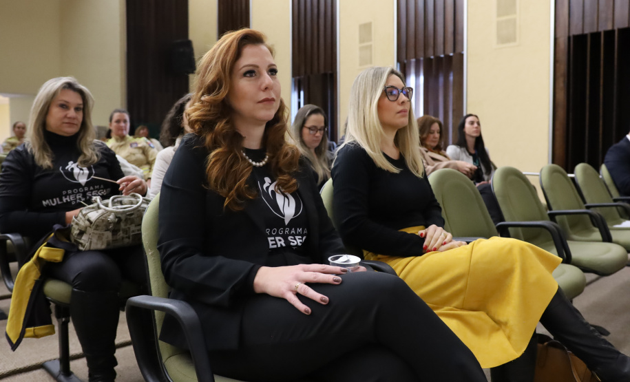Para reduzir a violência doméstica e feminicídio, Paraná lança Programa Mulher Segura