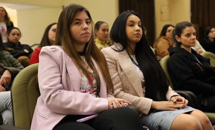 Para reduzir a violência doméstica e feminicídio, Paraná lança Programa Mulher Segura