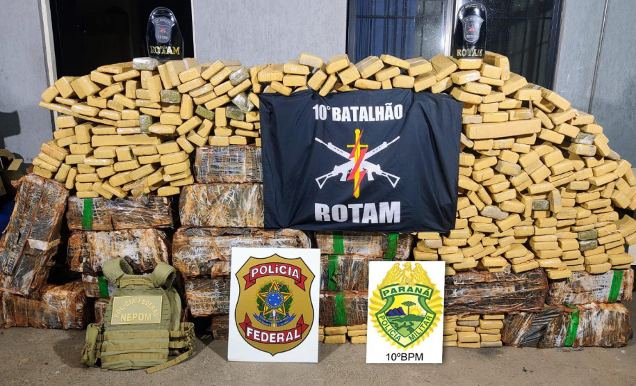 Em ação conjunta, Polícia Militar apreende mais de 800 quilos de maconha em Jandaia do Sul