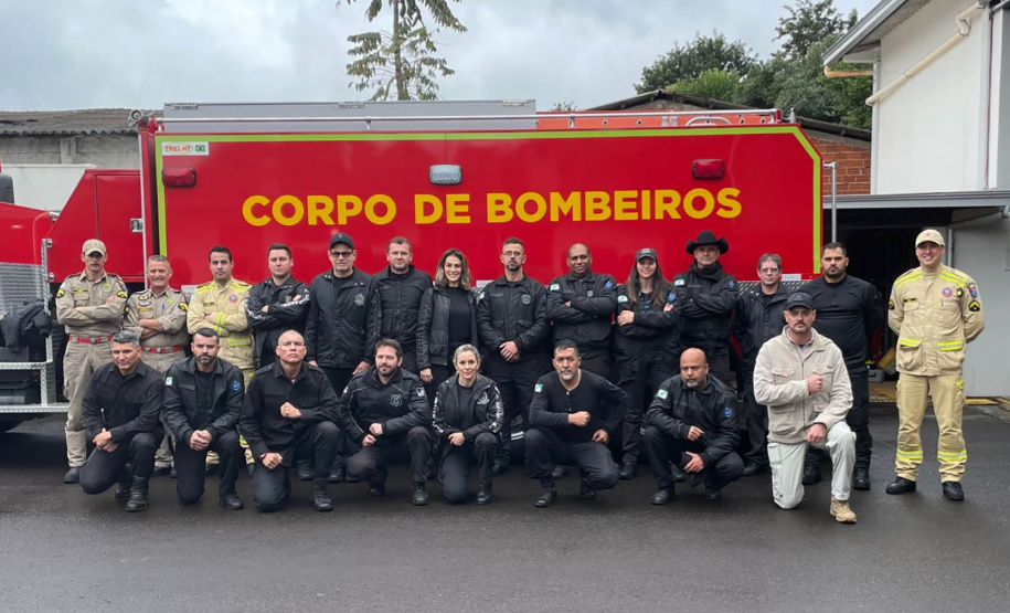 Curso de brigada de incêndio capacita 30 policiais penais na região de Francisco Beltrão