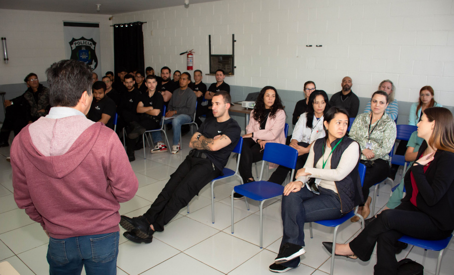 Palestra conscientiza servidores da Polícia Penal sobre identificação da tuberculose