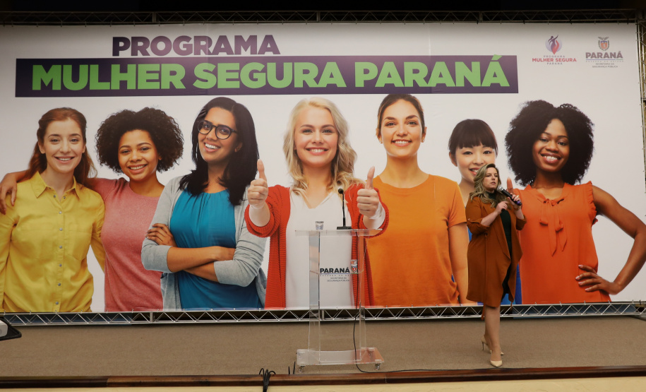 Para reduzir a violência doméstica e feminicídio, Paraná lança Programa Mulher Segura