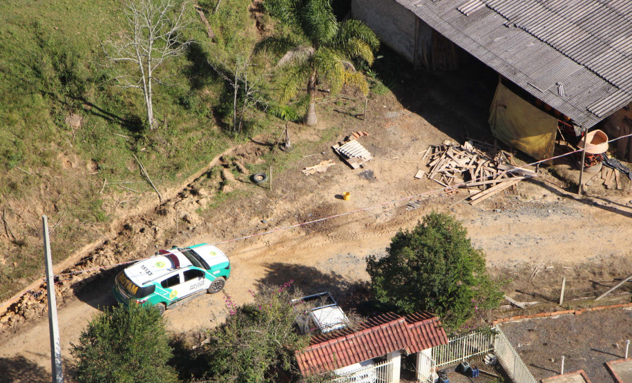 Polícia Militar apreende madeira ilegal durante operação no Sul do Paraná