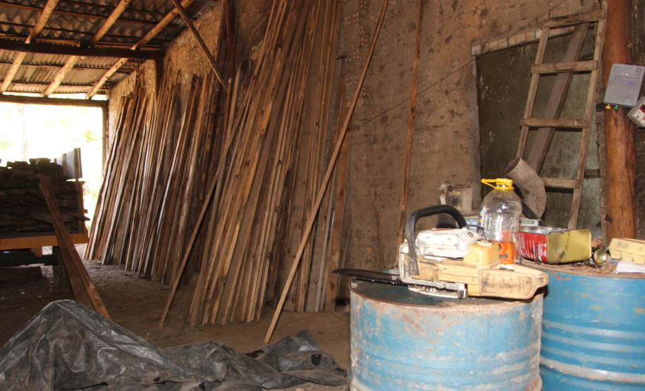 Polícia Militar apreende madeira ilegal durante operação no Sul do Paraná